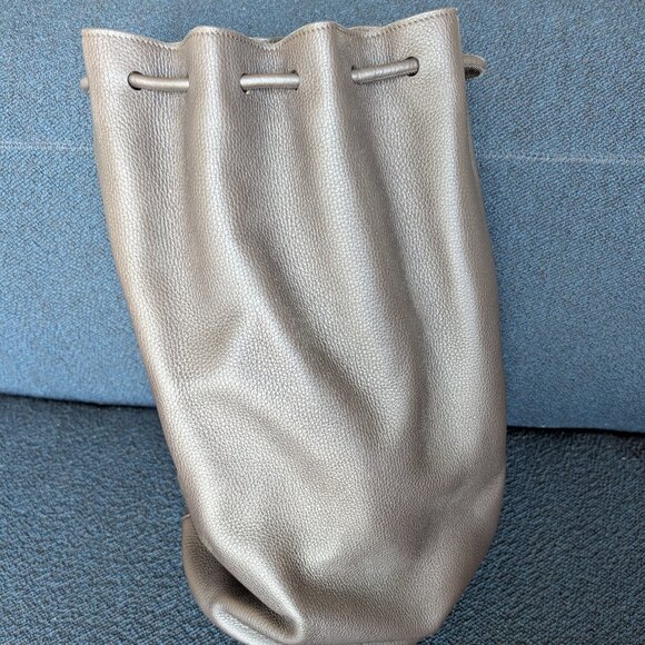 THE ROW classic backpack in sailor bag style - Picture 4 of 7